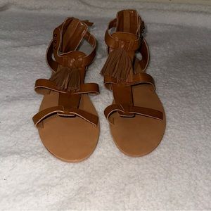 BNWOT Steve Madden Madalee Sandals, Size 12